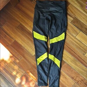 BollyX Black and Yellow Leggings
